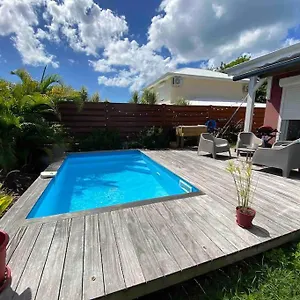 Villa Cosy Toute Equipee Avec Piscine, Le Gosier (Grande-Terre)
